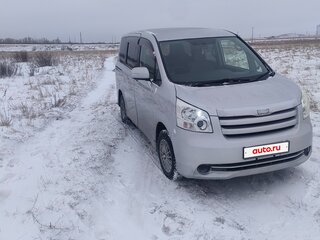 2008 Toyota Noah II (R70), серый, 1250000 рублей, вид 2