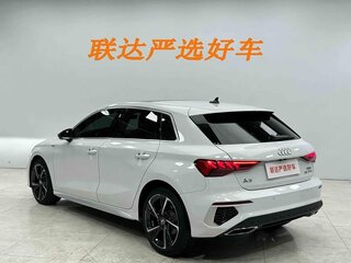 2023 Audi A3 Sportback 35 TFSI IV (8Y), белый, 1720000 рублей, вид 4