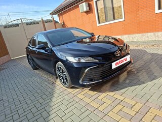 2020 Toyota Camry VIII (XV70), чёрный, 2250000 рублей, вид 2