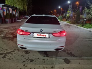 2016 BMW 7 серии 750i xDrive VI (G11/G12), белый, 3400000 рублей, вид 3