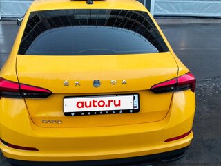 2020 Skoda Rapid II, жёлтый, 1100000 рублей, вид 4