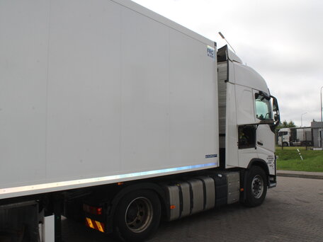 2019 Volvo FH, белый, 5900000 рублей, вид 4