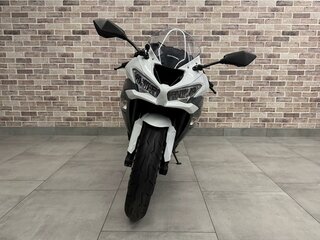 2021 Kawasaki ZX-6 Ninja, белый, 1059000 рублей, вид 4