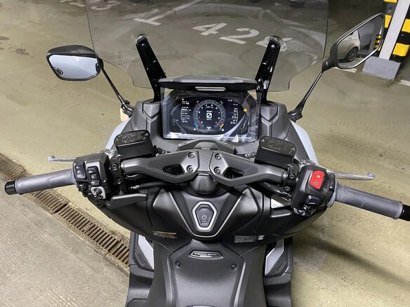 2025 Yamaha TMAX, серый, 1650000 рублей - вид 14