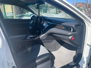 2020 Toyota Camry VIII (XV70), белый, 3150000 рублей, вид 5