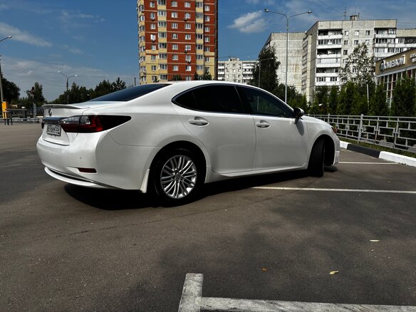 2016 Lexus ES 200 VI Рестайлинг, белый, 2660000 рублей - вид 8