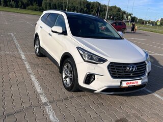 2016 Hyundai Santa Fe Grand III Рестайлинг, белый, 2600000 рублей, вид 3