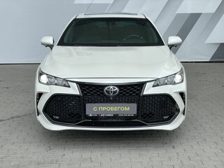 2021 Toyota Avalon V, белый, 2498000 рублей, вид 2