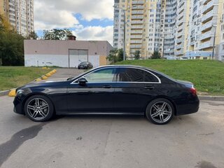 2017 Mercedes-Benz E-Класс 220 d V (W213, S213, C238), чёрный, 2700000 рублей, вид 5