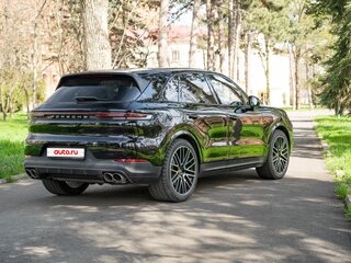 2023 Porsche Cayenne S III Рестайлинг, чёрный, 16900000 рублей, вид 3