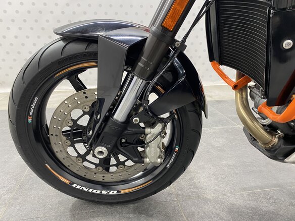 2012 KTM 690 Duke, чёрный, 435000 рублей - вид 4