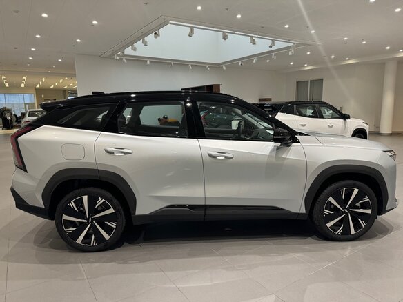 2026 Geely Atlas II, серебристый - вид 7
