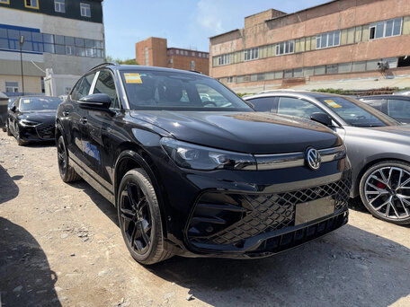 2026 Volkswagen Tiguan L Pro III (China Market), чёрный, 4850000 рублей, вид 2