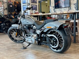 2024 Harley-Davidson Breakout, серый, 3300000 рублей, вид 5
