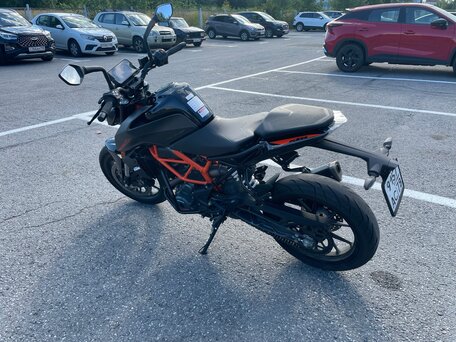 2022 KTM 390 Duke, чёрный, 500000 рублей, вид 4