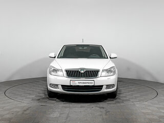 2012 Skoda Octavia II (A5) Рестайлинг, белый, 550000 рублей, вид 2