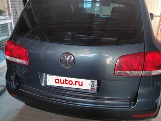 2005 Volkswagen Touareg I, серый, 1100000 рублей, вид 3