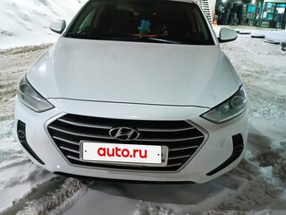 2018 Hyundai Elantra VI (AD), белый, 1300000 рублей, вид 1