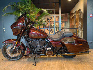2024 Harley-Davidson CVO Street Glide, пурпурный, 5200000 рублей, вид 2