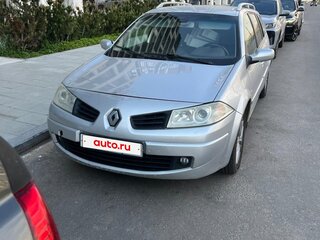2007 Renault Megane II Рестайлинг, серебристый, 500000 рублей, вид 2