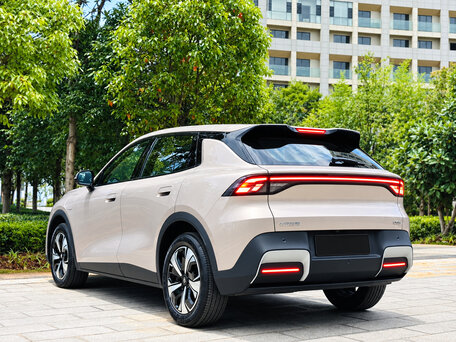2026 Changan Qiyuan Q05 51.9 kWh II, бежевый, 1890000 рублей, вид 5