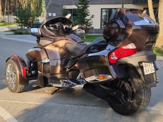 2013 BRP Can-Am Spyder, коричневый, 1875000 рублей, вид 4