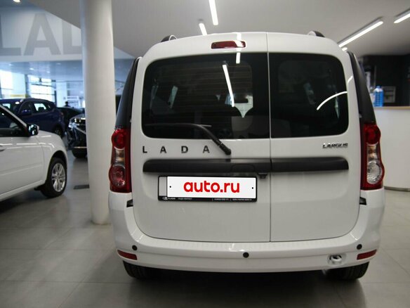 2026 Lada (ВАЗ) Largus I Рестайлинг, белый - вид 2