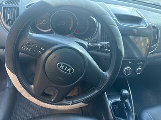 2011 Kia Cerato 6-speed II, коричневый, 650000 рублей, вид 4