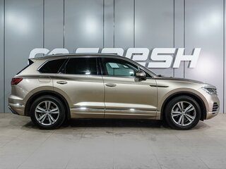 2018 Volkswagen Touareg III, бежевый, 4139000 рублей, вид 5
