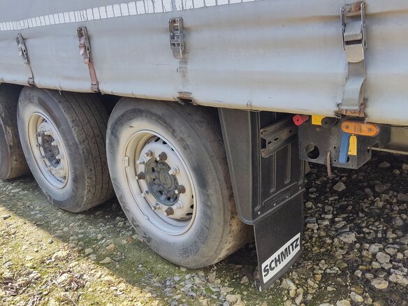 2010 Schmitz Cargobull SCS, серый, 940000 рублей - вид 2