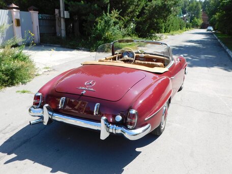 1956 Mercedes-Benz SL-Класс 190 I (R121), красный, 9999999 рублей, вид 4