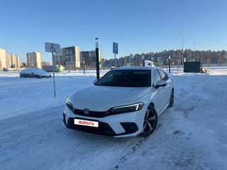 2021 Honda Civic XI, белый, 2460000 рублей, вид 3