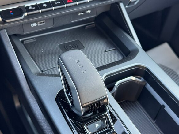 2026 Geely Okavango I Рестайлинг, серый, 4025990 рублей - вид 16