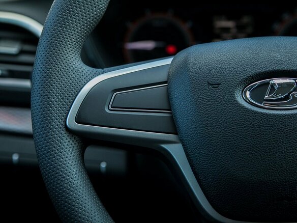2026 Lada (ВАЗ) Vesta I Рестайлинг (NG), белый - вид 17