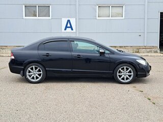 2010 Honda Civic VIII Рестайлинг, чёрный, 505000 рублей, вид 4