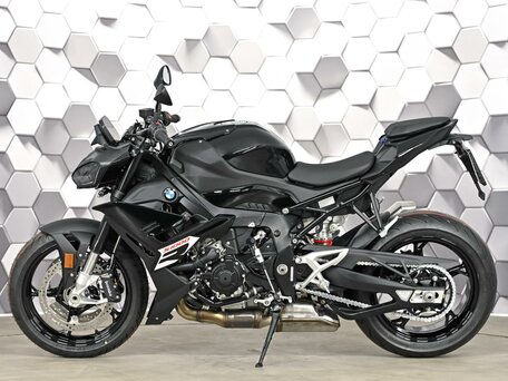 2025 BMW S 1000 R, чёрный, 2049000 рублей, вид 4