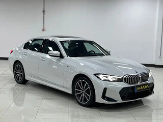 2023 BMW 3 серии 320i VII (G2x) Рестайлинг, белый, 3340000 рублей, вид 3