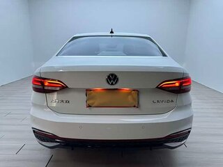 2023 Volkswagen Lavida III Рестайлинг, белый, 1856666 рублей, вид 5