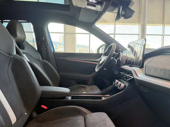 2025 Skoda Kodiaq II, синий, 7150000 рублей - вид 13