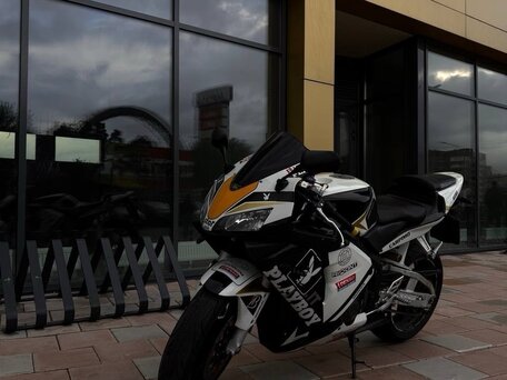 2003 Honda CBR 600RR, чёрный, 450000 рублей, вид 1