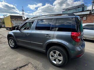 2015 Skoda Yeti I Рестайлинг, серый, 1610000 рублей, вид 5