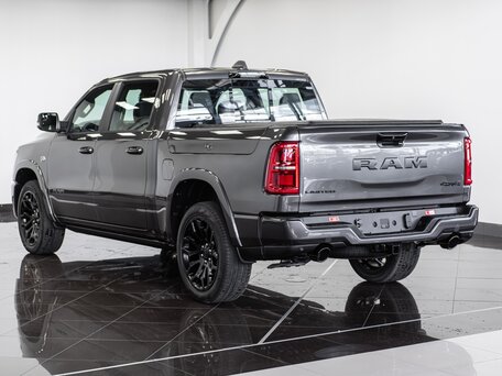 2026 Ram 1500 Crew Cab eTorque V Рестайлинг, серый, 11490000 рублей, вид 4