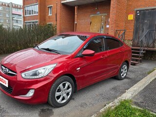 2013 Hyundai Solaris I, красный, 680000 рублей, вид 1