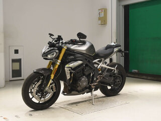 2022 Triumph Speed Triple, серый, 1270000 рублей, вид 4