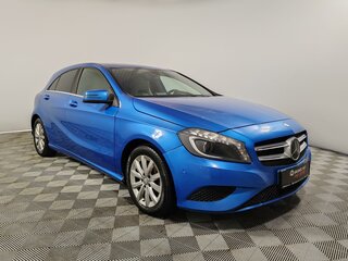 2014 Mercedes-Benz A-Класс 180 III (W176), голубой, 1125000 рублей, вид 3