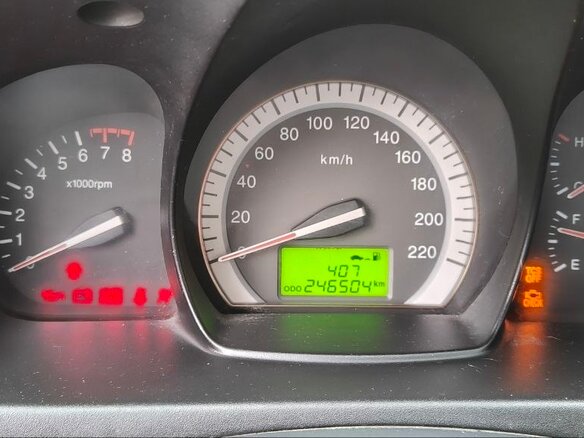 2006 Kia Cerato I Рестайлинг, золотистый, 280000 рублей - вид 7