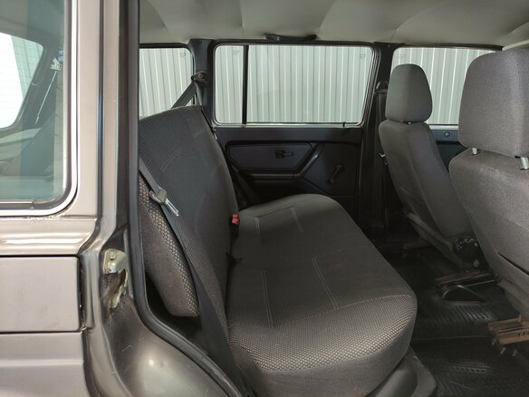 2016 Lada (ВАЗ) 2131 (4x4) I, коричневый, 390000 рублей - вид 9