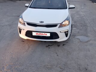 2019 Kia Rio IV, белый, 1290000 рублей, вид 1