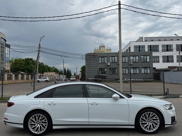 2020 Audi A8 55 TFSI IV (D5), белый, 6100000 рублей - вид 29