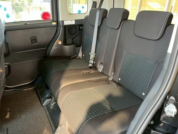 2023 Toyota Roomy I Рестайлинг, чёрный, 750001 рублей - вид 21